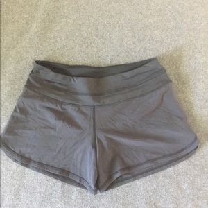 Lululemon Groovy Run Short NWT